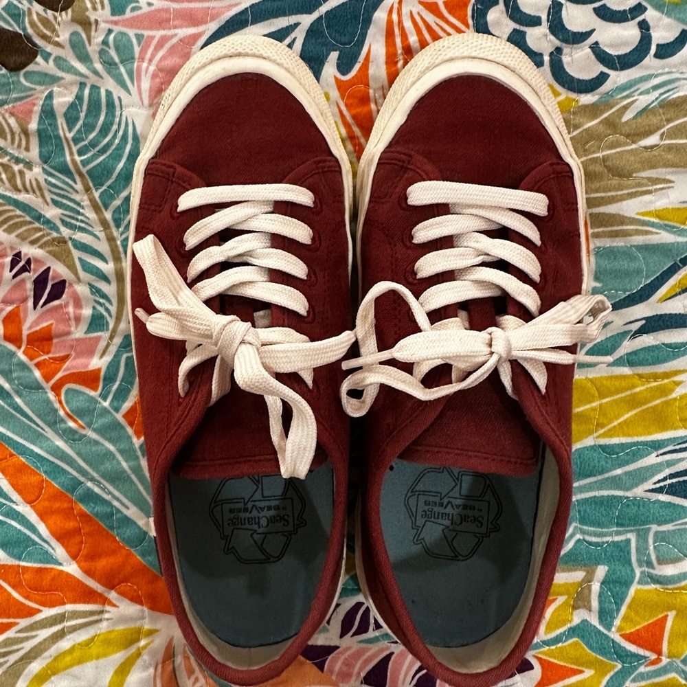 ♥️SeaVees - Burgundy Eco-Friendly Canvas Sneakers♥️ - Picture 2 of 7